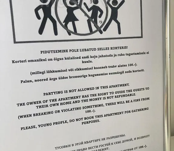 アパート Maleva At - Two *